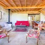 Casa de Férias Belle Maison Avec Piscine