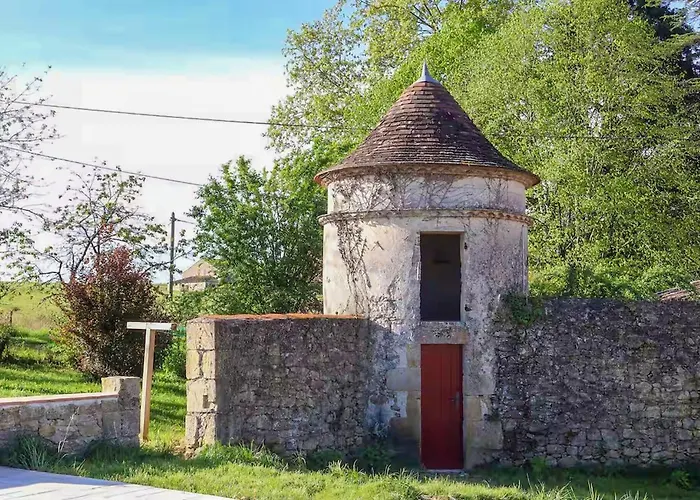 Semesterbostad Belle Maison Avec Piscine *